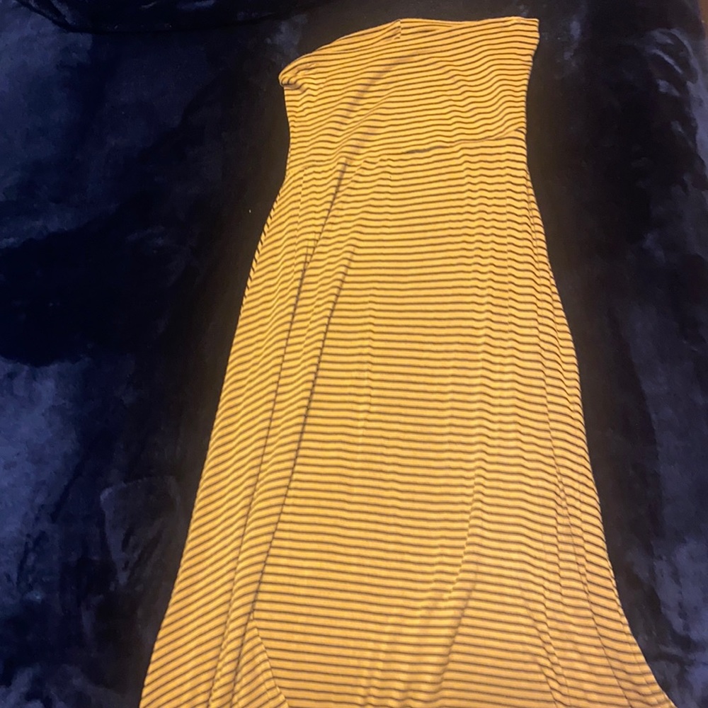 Black and gold maxi skirt, soft flowy
